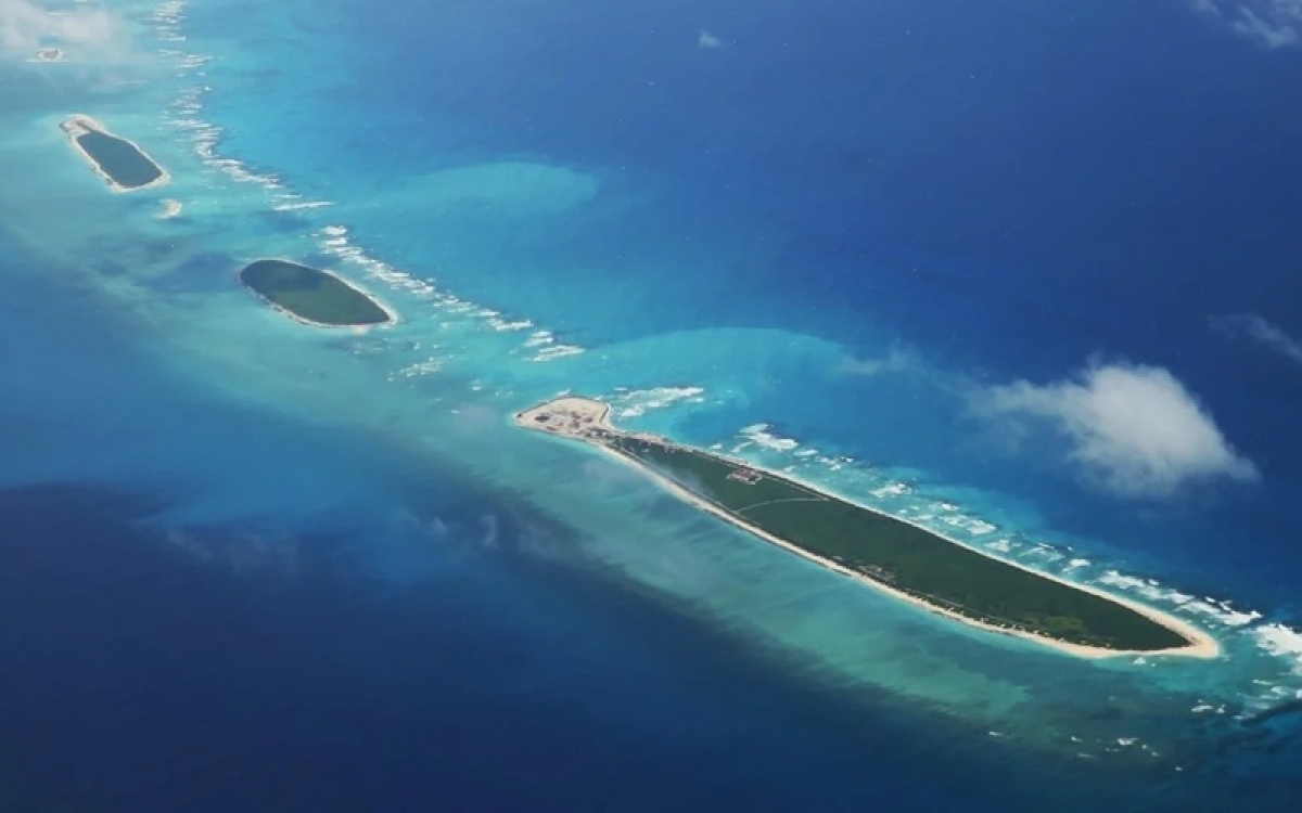South China Sea dispute to be settled by international law